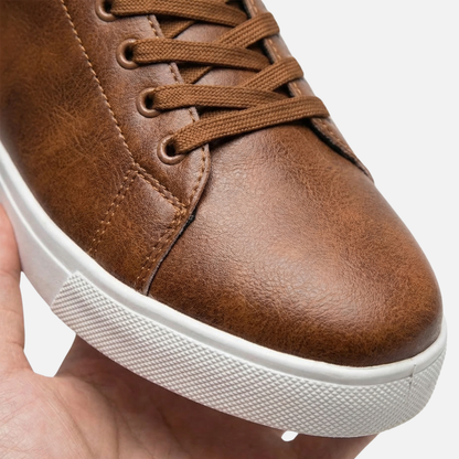 Zapatillas sintéticas transpirables – Ajuste estrecho con perforaciones para hombre
