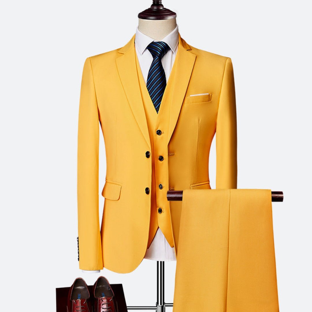 Traje slim fit de tres piezas con chaqueta, chaleco y pantalón para hombre