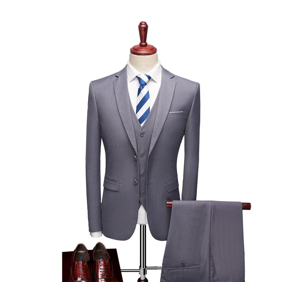 Traje slim fit de tres piezas con chaqueta, chaleco y pantalón para hombre