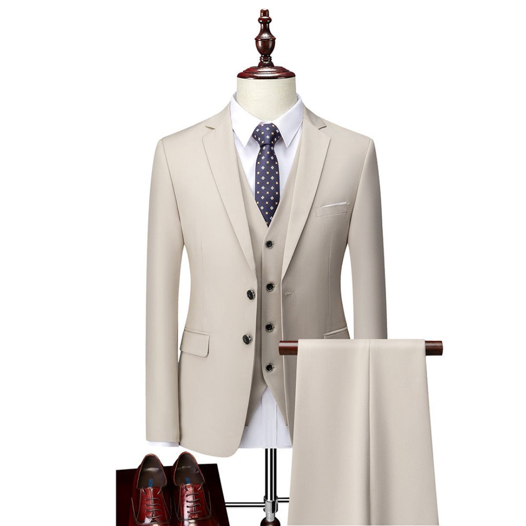 Traje slim fit de tres piezas con chaqueta, chaleco y pantalón para hombre