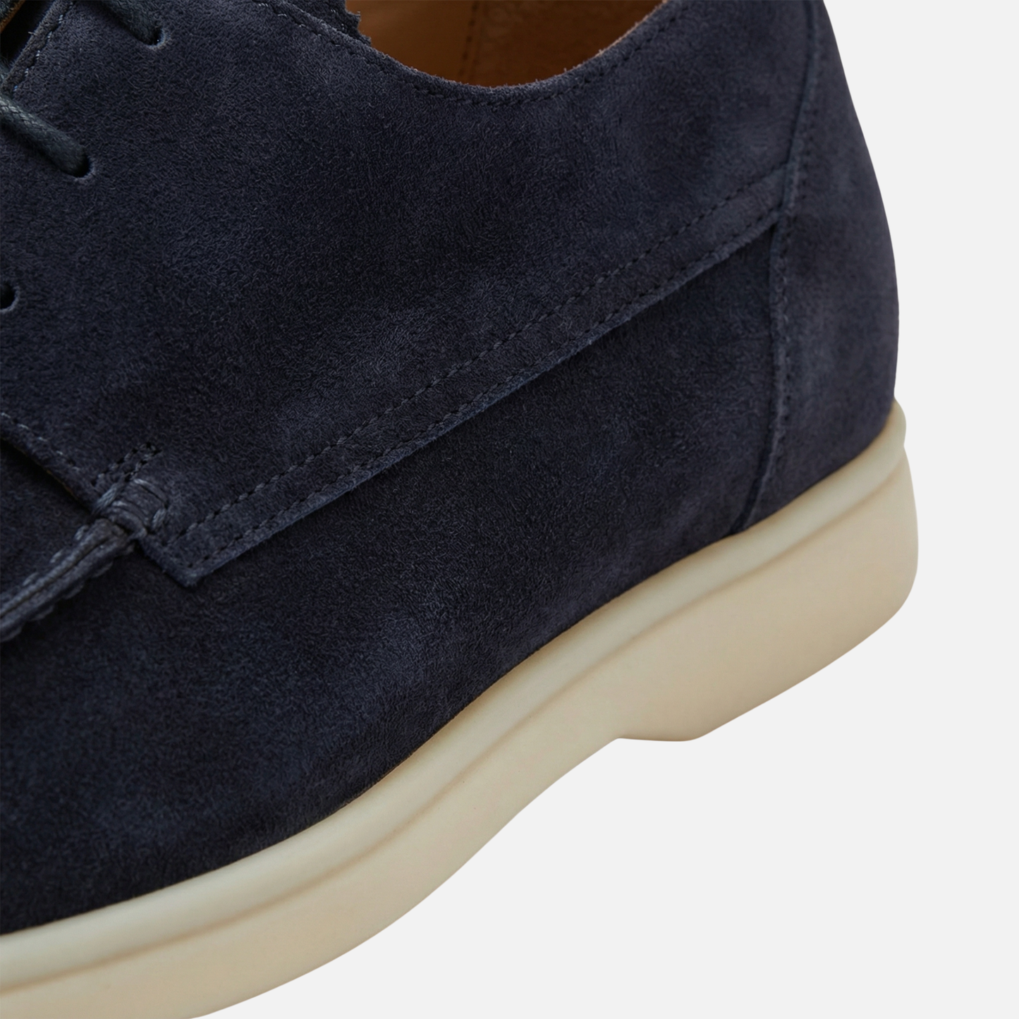 Mocasines para hombre en apariencia de ante con plantilla acolchada