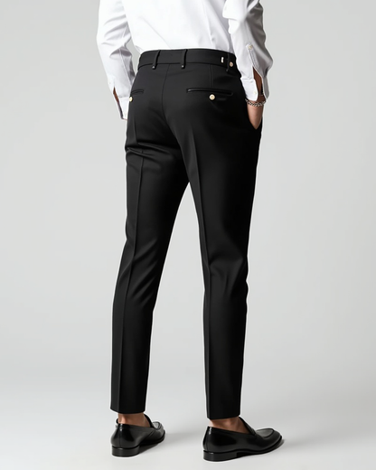 Pantalones con pliegues delanteros y bolsillos laterales para caballeros
