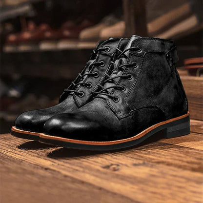 Botas de cuero con cordones y suela resistente para hombre