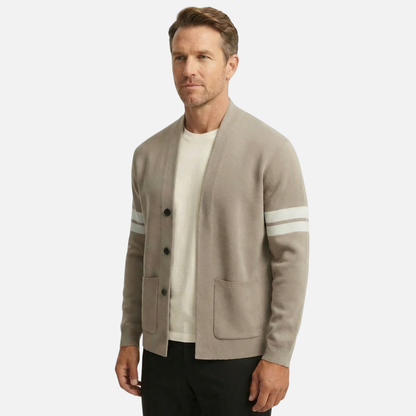 Cardigan entallado ligero de merino con bolsillos para hombre