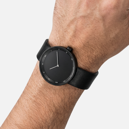 Reloj estilo minimalista nórdico con caja metálica para hombre