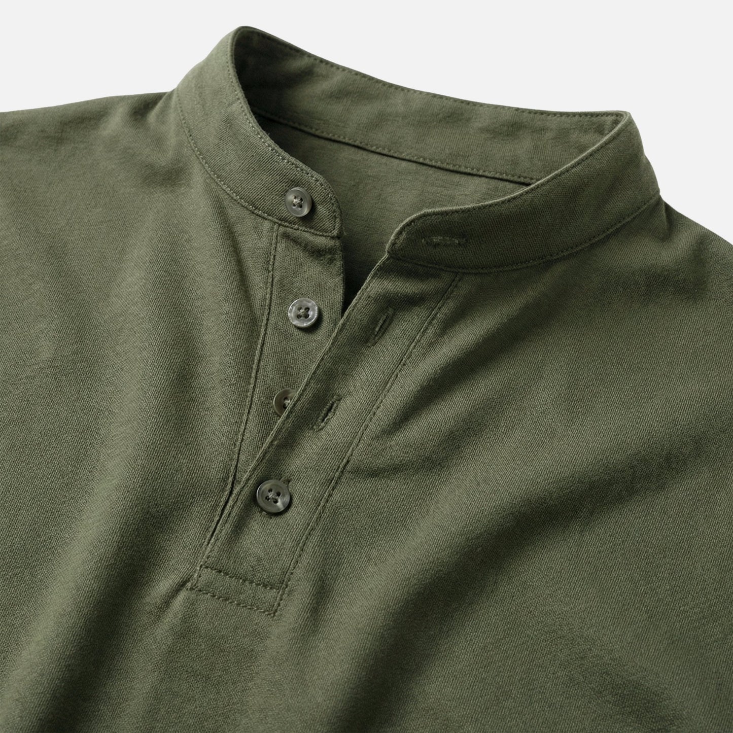 Camiseta slim fit de jersey con cuello alto para hombre