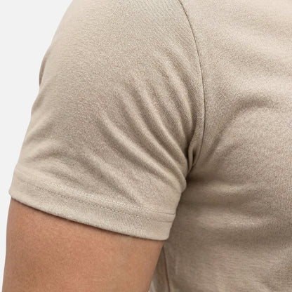 Camiseta slim fit de jersey con cuello alto para hombre
