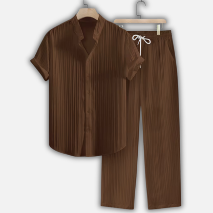 Conjunto veraniego plisado de dos piezas con cintura elástica para hombre