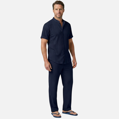 Conjunto veraniego plisado de dos piezas con cintura elástica para hombre