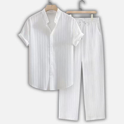 Conjunto veraniego plisado de dos piezas con cintura elástica para hombre