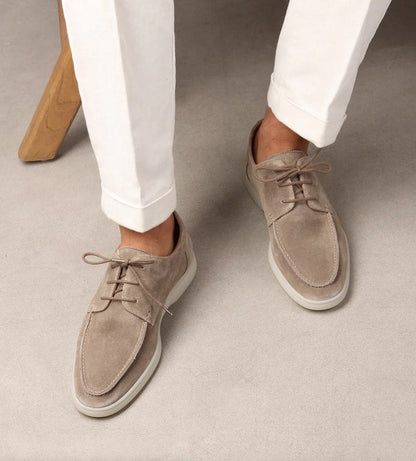 Mocasines de ante con cordones y detalles de costuras para hombre