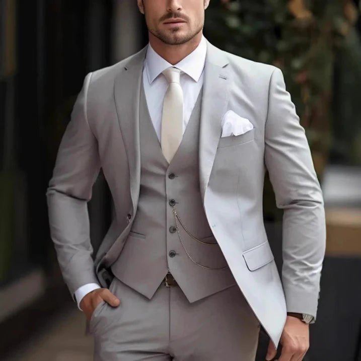 Traje de mezcla de lana de tres piezas con chaqueta, chaleco y pantalón para hombre