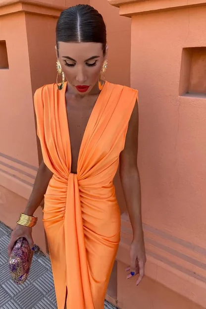 VALENTINA | Vestido Midi Drapeado con Escote en V Profundo y Nudo Frontal